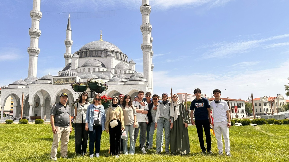 Okulumuz Öğrencileri Bilim, Teknoloji ve Kültür Gezisinde