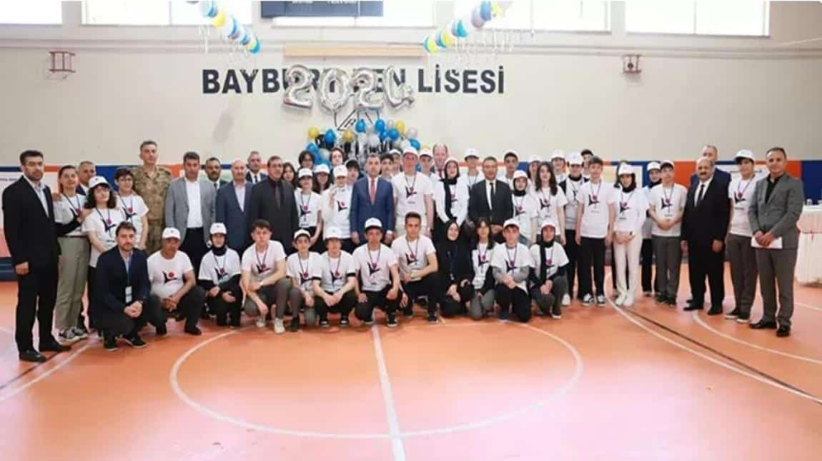 Fen Lisesi Öğrencilerinden Göz Kamaştıran Bilim Fuarı: Bayburt'ta Bilim Rüzgarı Esti!